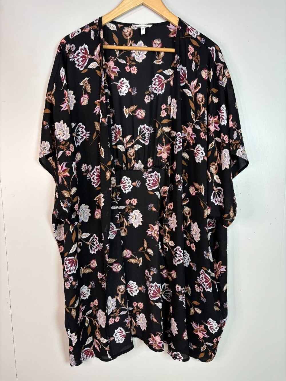 Maurices Kimono L/XL Black Boho Floral Flowy Wrap Ruana‎ Beach Cover-Up